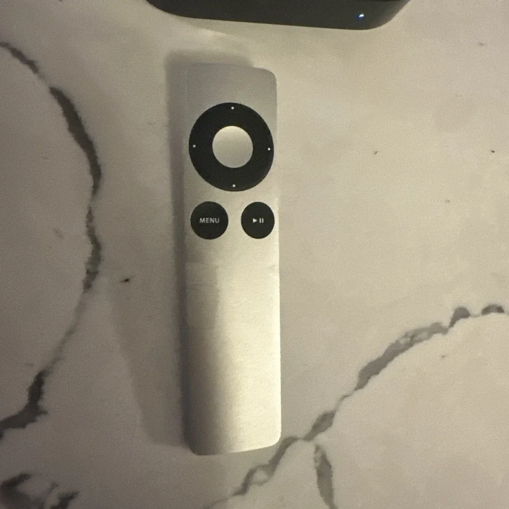 Apple A1469 3rd Generation Black HD Digital TV Media Streamer